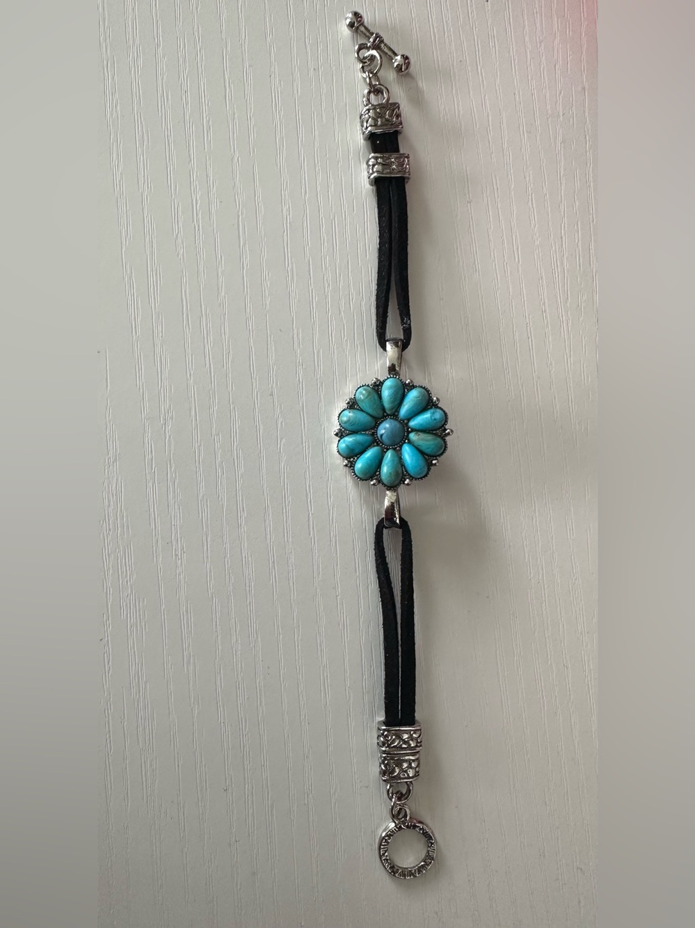 Western-Style Floral Costume Jewelry Bracelet Faux Turquoise and Black Cord